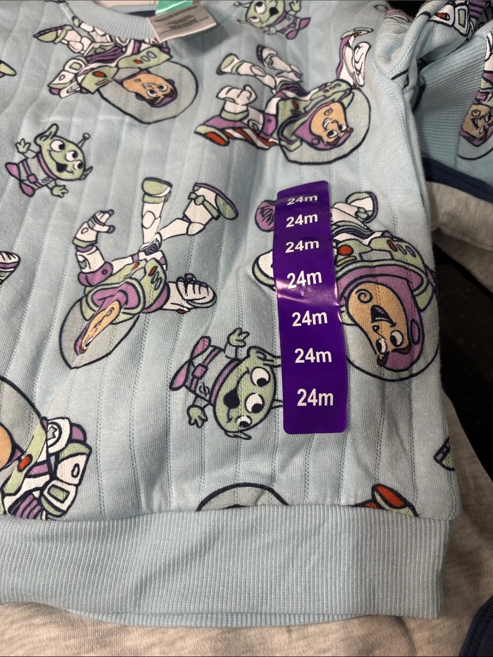 DISNEY Baby NWT 4-piece set, lightweight crew w/matching pants and 2 bodysuits
